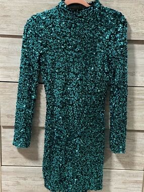 Long-Sleeve Teal Textured Sequin Bodycon Dress